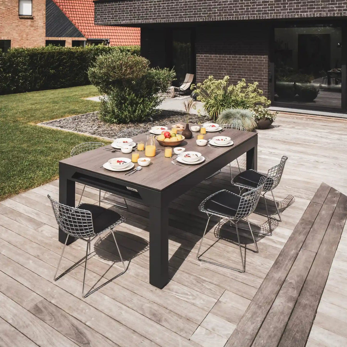 Classic In & Outdoor Dining Pool Table - Centric Billiard | Hong Kong's Premier Pool Table and Game Tables Retailer